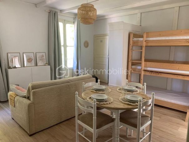 A louer STUDIO  32 M2  LARUNS