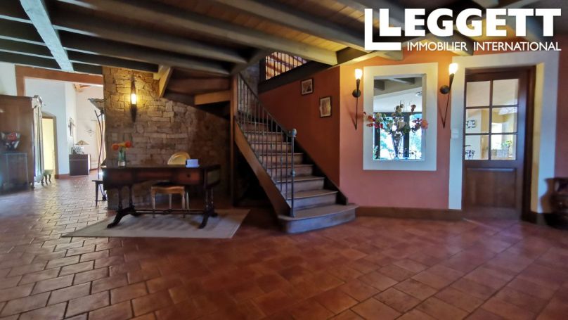 A vendre LONGèRE  7 PIECES 270 M2  SOULLANS