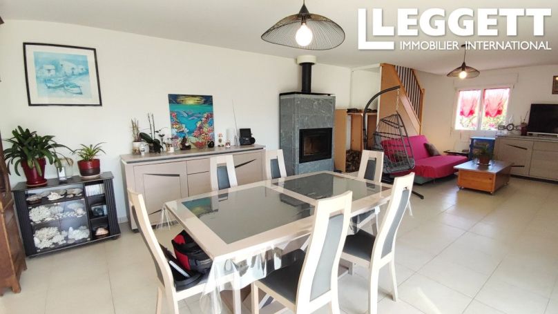 A louer MAISON  CONTEMPORAINE BORD DE MER AURE SUR MER