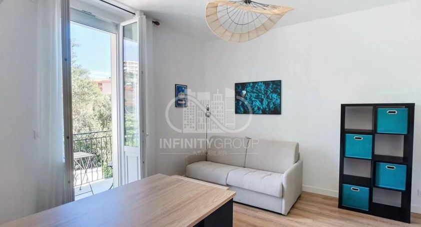 A louer STUDIO NEUF  27 M2 BORD DE MER CANNES