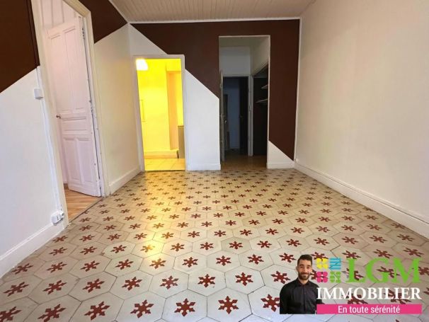 APPARTEMENT T2 37 M2  NIMES