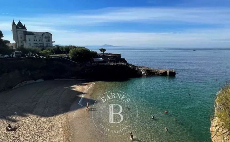 APPARTEMENT T7 150 M2 BORD DE MER BIARRITZ