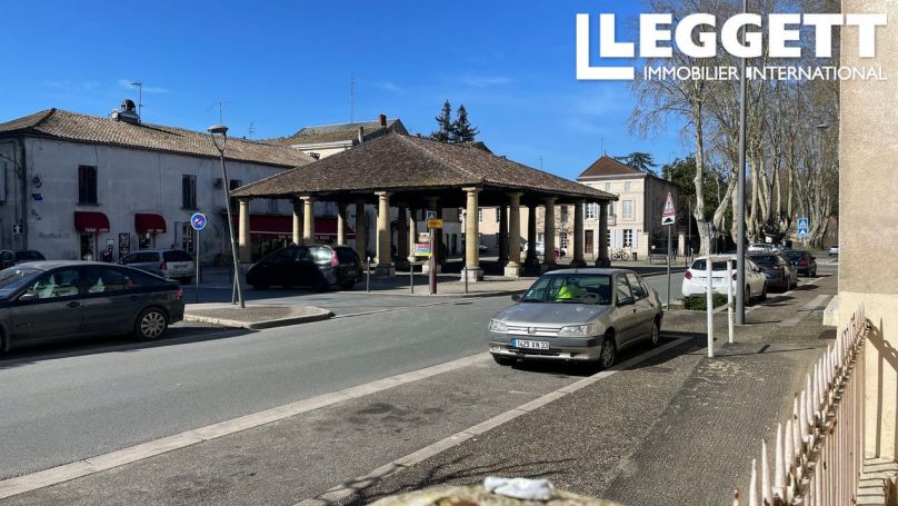 A louer LOFT  3 PIECES 132 M2  SAINTE FOY LA GRANDE