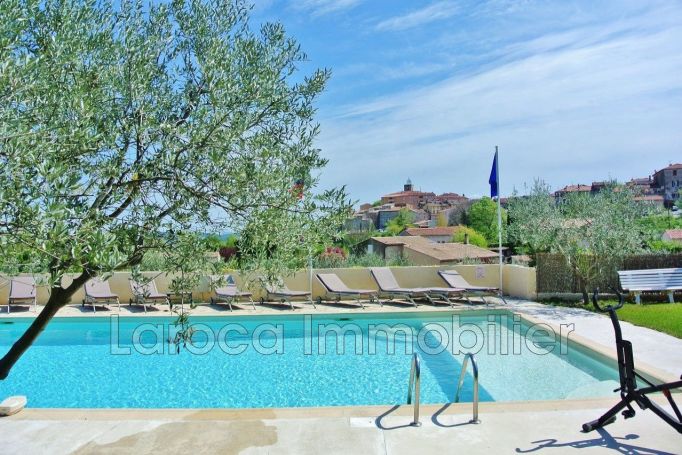 A vendre MAISON  11 PIECES 513 M2  FLAYOSC Village