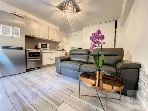 A louer APPARTEMENT T2 30 M2 TERRASSE BORD DE MER LE CANNET