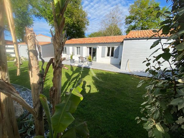 MAISON  5 PIECES 103 M2  GROSBREUIL