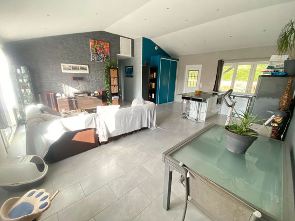 A vendre MAISON  5 PIECES 103 M2  GROSBREUIL
