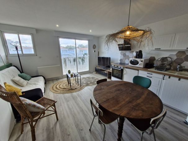 A vendre STUDIO  30 M2 BORD DE MER SAINT JEAN DE MONTS