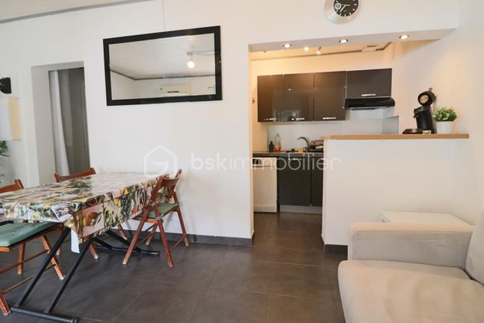 A vendre Dpt Var (83), Ã  vendre TOULON EST - Maison de ville Atypique (40m2) 2 piÃ¨ces avec Jardin; 83100 Toulon
