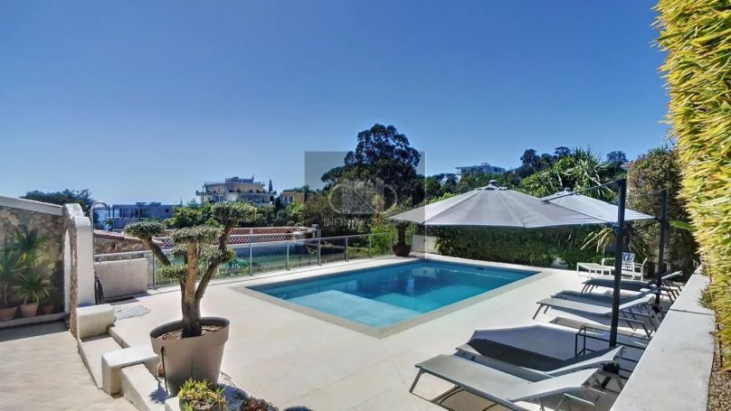A louer MAISON  CONTEMPORAINE BORD DE MER VALLAURIS