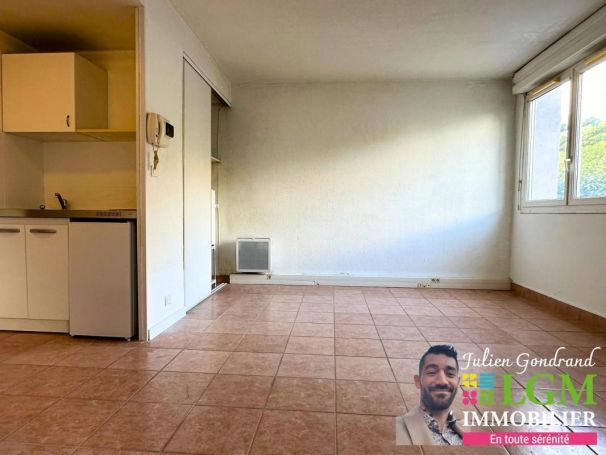 APPARTEMENT T2 34 M2  NIMES