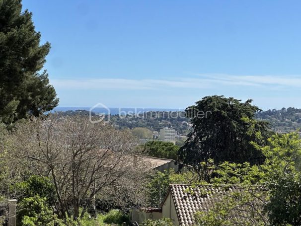 A vendre Villa 8 PIECES 208 M² vue Mer panoramique  Toulon