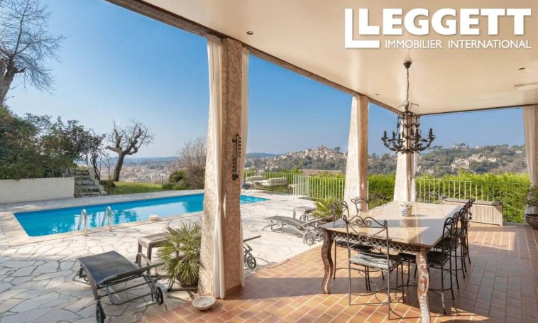 A louer MAISON  9 PIECES 298 M2 VUE MER CAGNES SUR MER