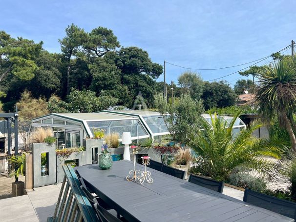 A vendre MAISON  DE MAîTRE PLAGE à PIED LONGEVILLE SUR MER