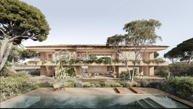 A louer APPARTEMENT DE PRESTIGE NEUF T5 179 M2 TERRASSE BORD DE MER SAINT TROPEZ