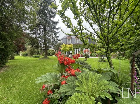 A louer MAISON  DE MAîTRE BORD DE MER GODERVILLE commerces (St Maclou, Bréauté) et tous commerces et services  à (Goderville 10 )
