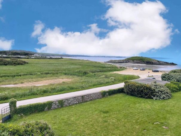 vente Maison années 30 à 20 mètres de la plage Baie de Douarnenez