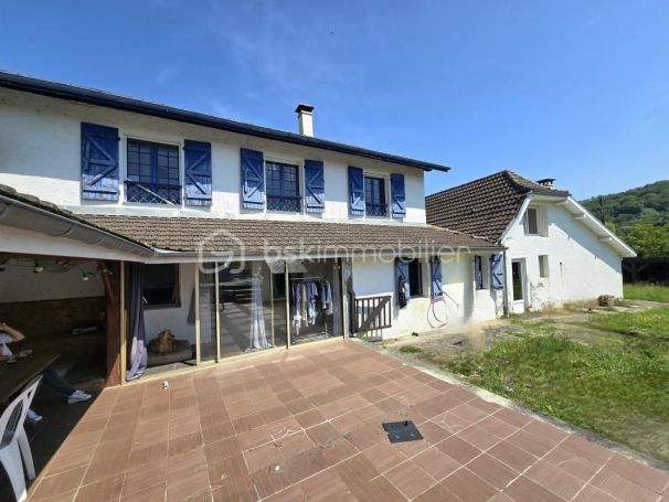 A louer MAISON  DE MAîTRE  ARTIGUELOUVE