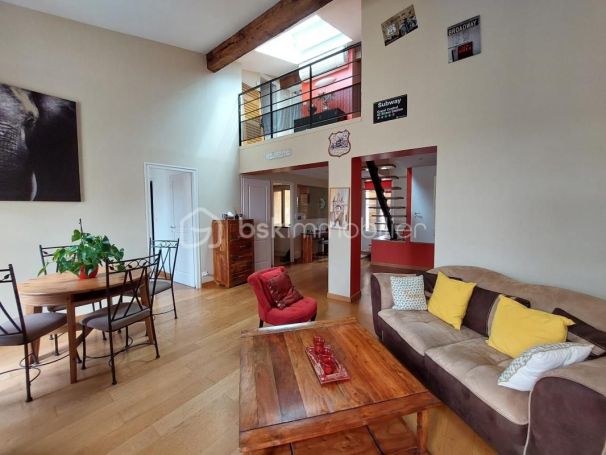 A louer APPARTEMENT DUPLEX T5 97 M2  BORDEAUX