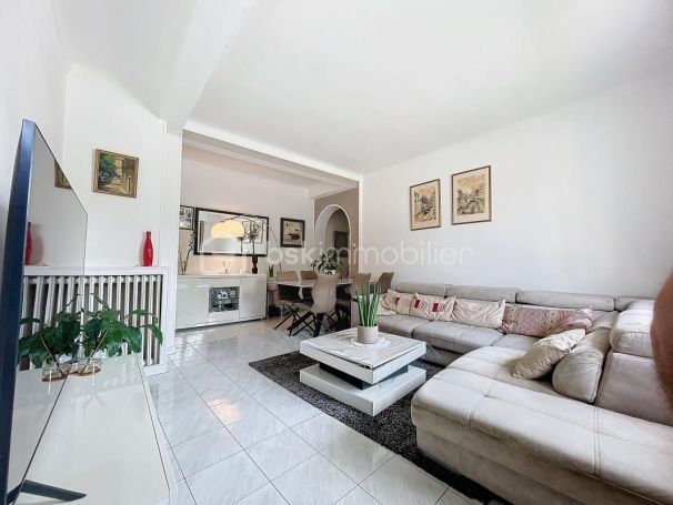 A louer APPARTEMENT T3 78 M2 BORD DE MER LE CANNET