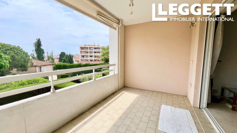 A louer APPARTEMENT T4 86 M2 TERRASSE BORD DE MER LE CANNET