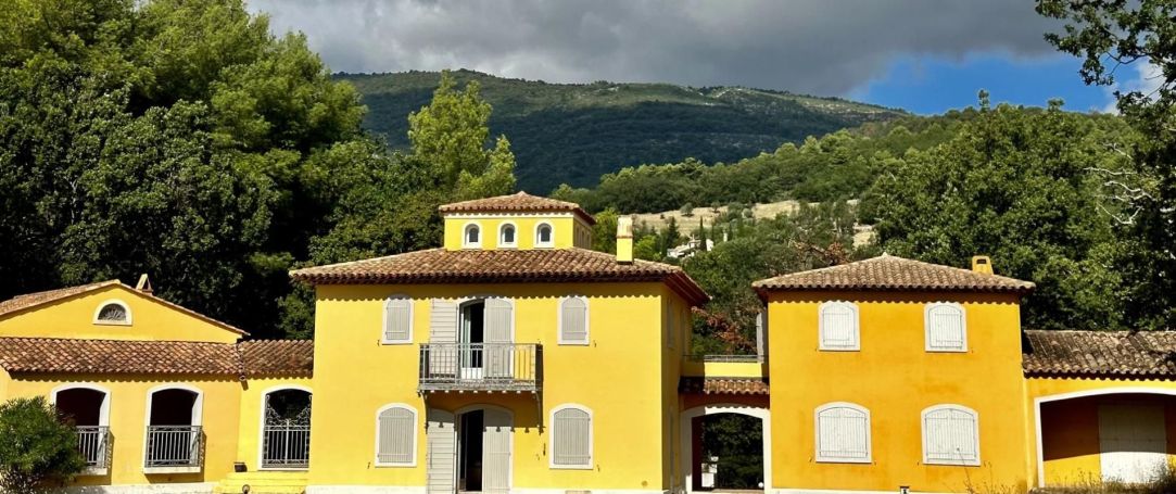 A louer MAISON  DE MAîTRE  SEILLANS