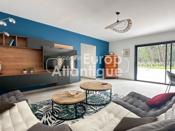 A vendre MAISON  5 PIECES 180 M2 BORD DE MER LA PALMYRE   LES MATHES