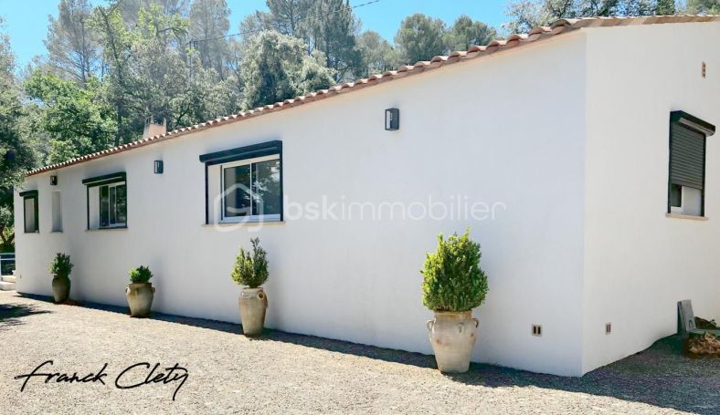 A louer LONGèRE  4 PIECES 117 M2  SALERNES