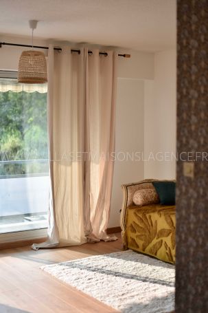 A vendre JOLI STUDIO 28 M² COTE BASSIN ARES