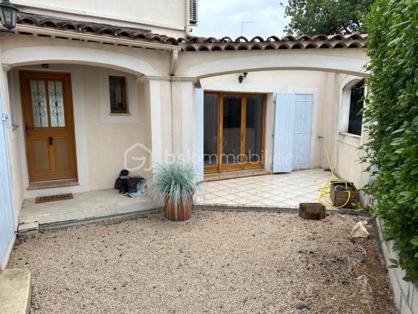 A louer MAISON  D'ARCHITECTE  VENELLES