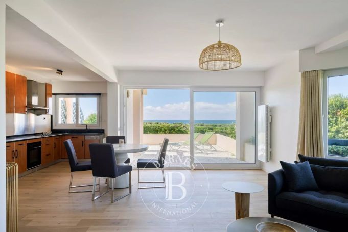 A vendre APPARTEMENT T3 76 M² VUE MER ANGLET CHIBERTA