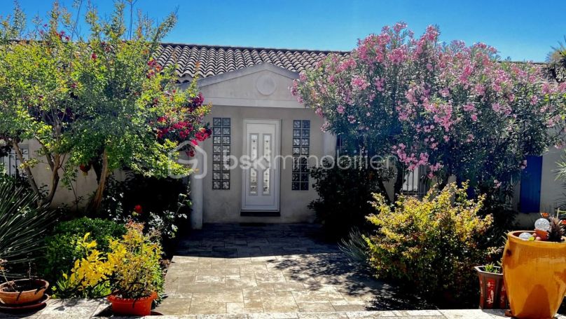 A louer MAISON  7 PIECES 180 M2  DRAGUIGNAN