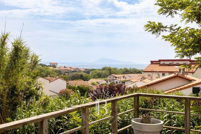 A vendre belle maison 5 pieces 225 m² VUE MER BIARRITZ MILADY