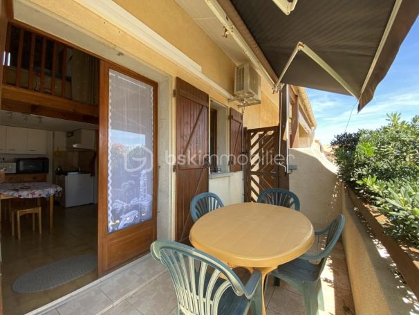 A louer APPARTEMENT T3 43 M2 TERRASSE BORD DE MER LEUCATE