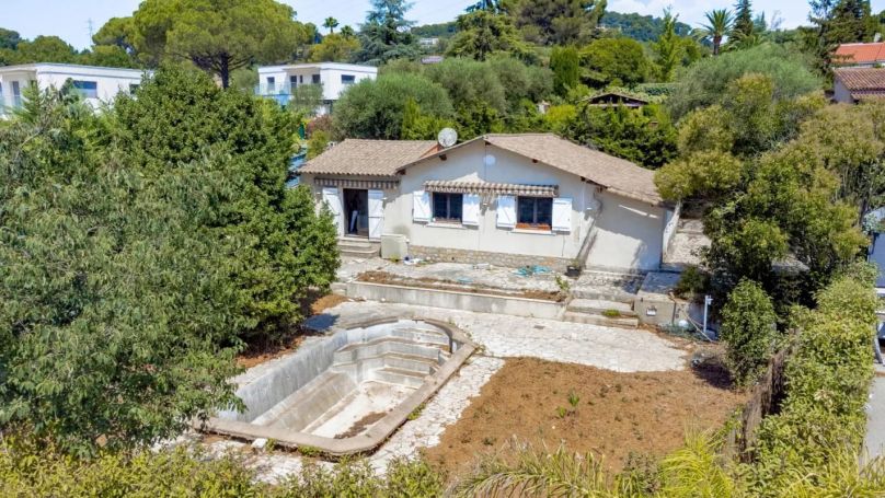 A louer MAISON  5 PIECES 152 M2  MOUGINS