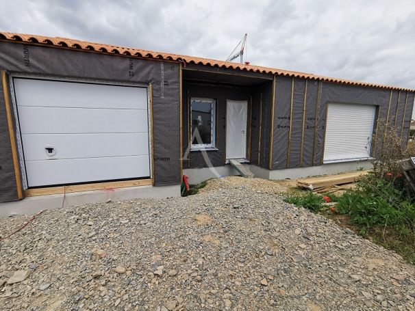 A vendre MAISON  5 PIECES 116 M2 BORD DE MER TALMONT SAINT HILAIRE