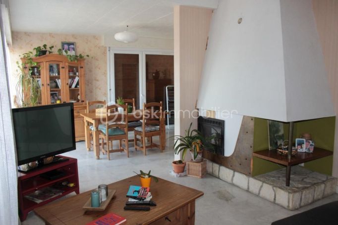 A louer MAISON  D'ARCHITECTE  MONTENDRE