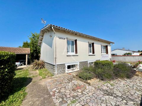 A vendre MAISON  4 PIECES 70 M2 BORD DE MER LONGEVILLE SUR MER