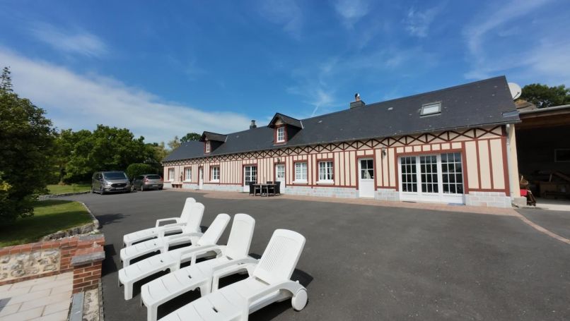 A vendre LONGèRE  11 PIECES 193 M2 BORD DE MER AUBERVILLE LA MANUEL