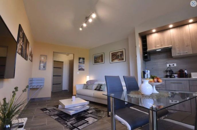 A louer STUDIO  24 M2 BORD DE MER LE CANNET