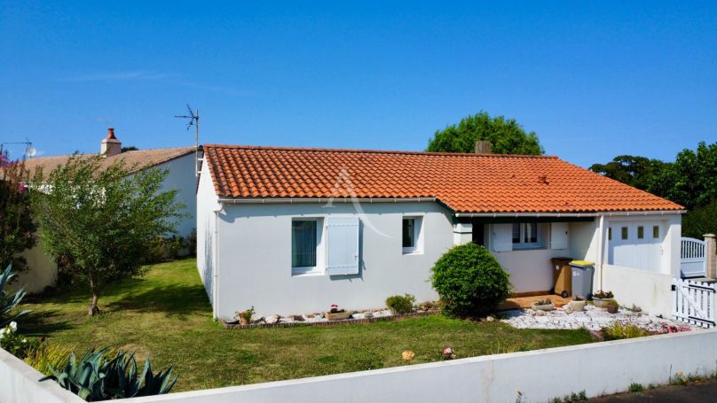 A vendre MAISON  4 PIECES 82 M2 BORD DE MER TALMONT SAINT HILAIRE