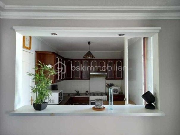 A louer APPARTEMENT T4 93 M2  CENON