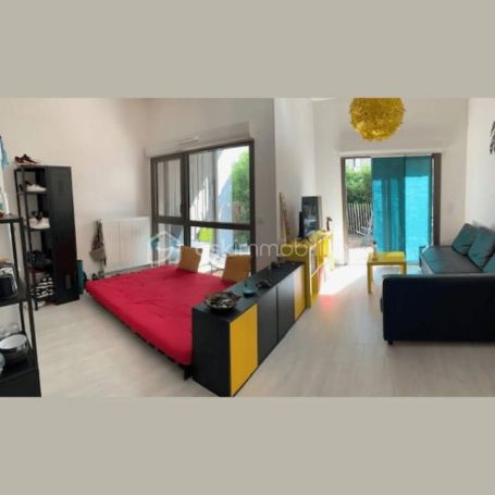 A louer APPARTEMENT T2 46 M2 TERRASSE  BORDEAUX