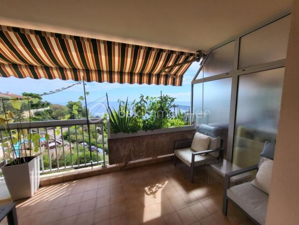 A vendre APPARTEMENT T3 64 M2 TERRASSE BORD DE MER ÃZE