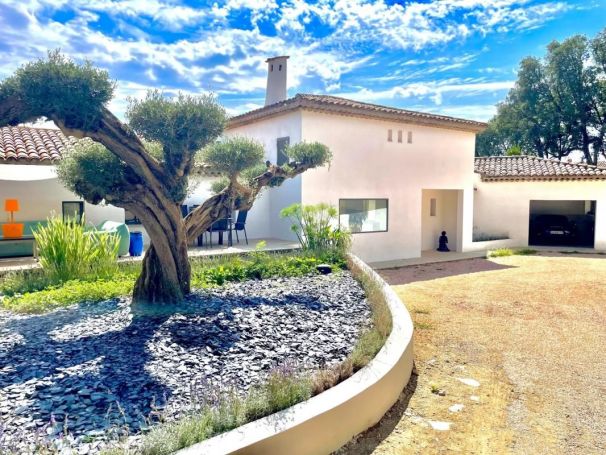 A louer MAISON  4 PIECES 166 M2  AURIBEAU SUR SIAGNE