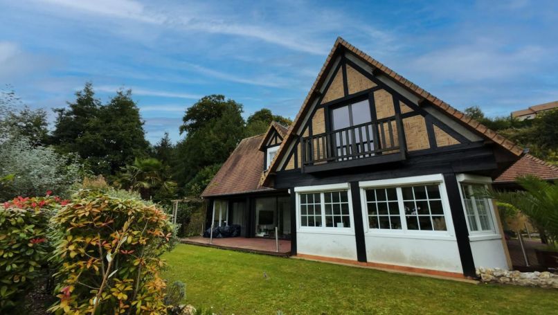 A vendre Maison de style normand rénovée moins de 10 minutes de la mer 76450 Vittefleur