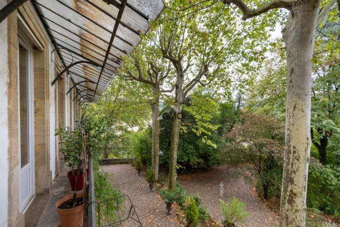 A louer APPARTEMENT T6 270 M2 TERRASSE  BEDARIEUX