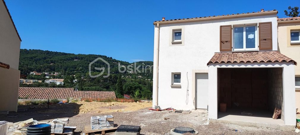 A louer MAISON  4 PIECES 81 M2  DRAGUIGNAN