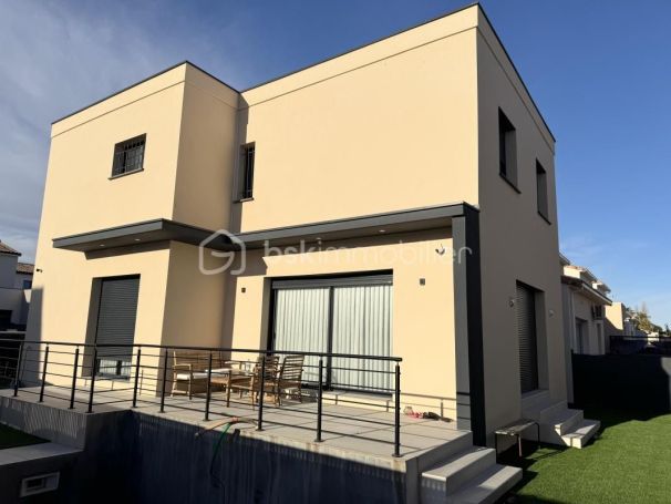 A louer MAISON  CONTEMPORAINE  SAUVIAN