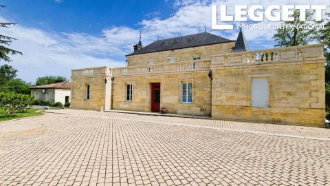 A vendre Superbe chateau 265 m² Saint Magne De Castillon